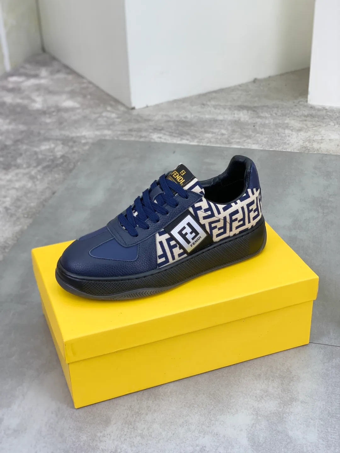 ​Men's shoes 💰P440 💰【New】Little monster 🆘 New FENDI 🕶️🕶️Simple routing effect, showing an elegant and cool driving shoe 🎬Using imported calfskin + first-layer pigskin lining🐂Excellent material🎬Detailed workmanship 🤗Comfortable foot feel➰➰. ​Pair it with any outfit to show your taste and temperament, low-key luxury ♻️Design ​simple and elegant ​noble and fashionable 🍃​Very loved and favored by trendy men 💓❤️size: 38-44 4️⃣colors available